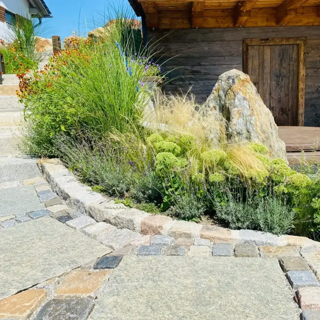 Gartenbauer Rosenheim: Ihr Experte für naturnahe Gartengestaltung
